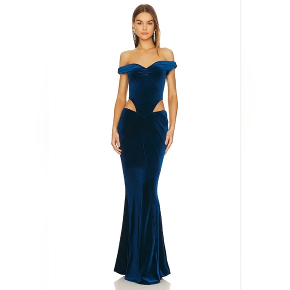 7. NWT RETROFETE GIADA VELVET DRESS IN NAVY